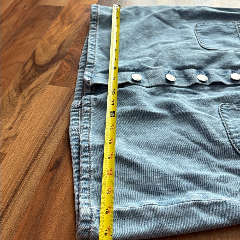 Garage Woman’s Size S Blue Button-Down Mini Skirt - Picture 6 of 7